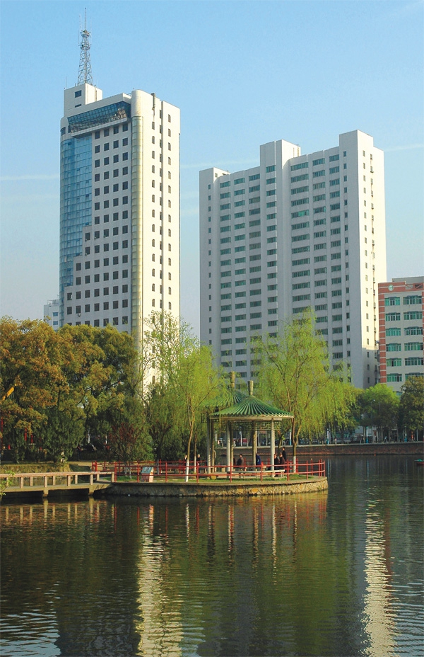 南昌市交警指揮中心及交警高層公寓(市級優(yōu)良工程) 南昌市交警指揮中心及交警高層公寓(市級優(yōu)良工程)
