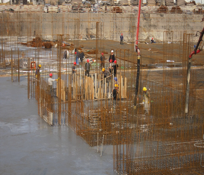 南昌市建筑設(shè)計(jì)研究院總部辦公大樓工程地下室底板混凝土澆筑1 南昌市建筑設(shè)計(jì)研究院總部辦公大樓工程地下室底板混凝土澆筑1