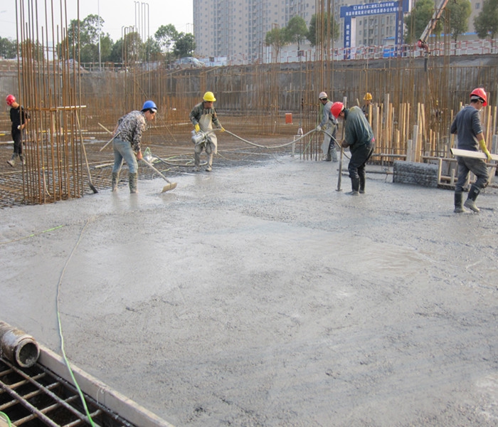 南昌市建筑設(shè)計(jì)研究院總部辦公大樓工程地下室底板混凝土澆筑3 南昌市建筑設(shè)計(jì)研究院總部辦公大樓工程地下室底板混凝土澆筑3