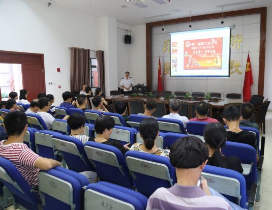 保衛(wèi)科組織公司職工進行消防培訓 保衛(wèi)科組織公司職工進行消防培訓